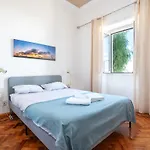 Blife Salinya Private At N125 Quarto em Acomodações Particulares