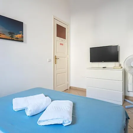 Blife Salinya Private At N125 Homestay Olhao