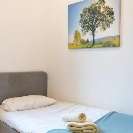 Blife Salinya Private At N125 Homestay *
